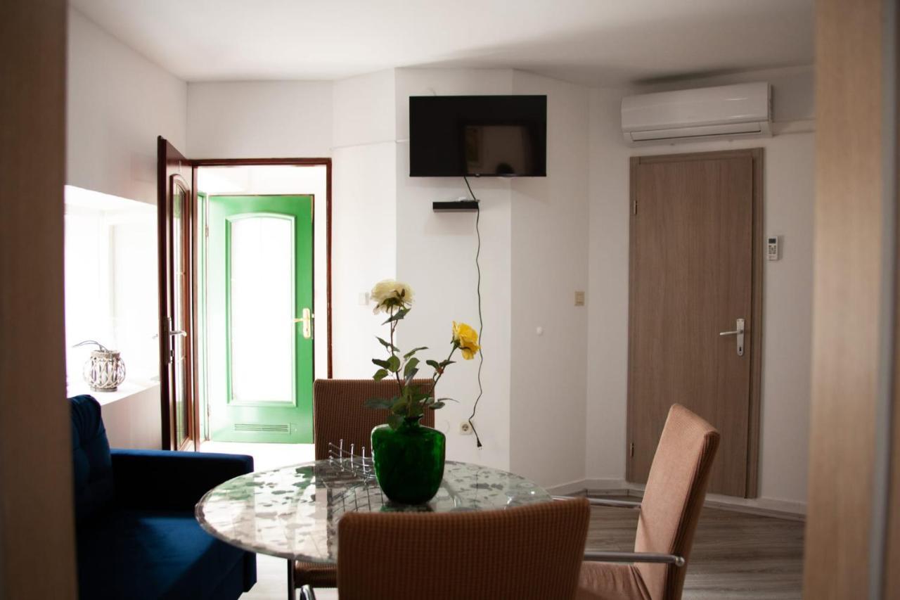 Amber In The Centar Apartment Kastela Exterior photo