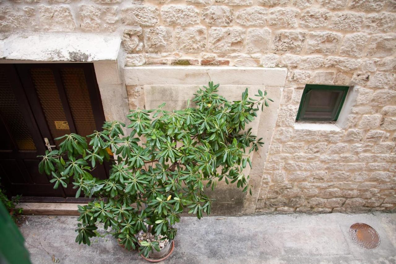 Amber In The Centar Apartment Kastela Exterior photo