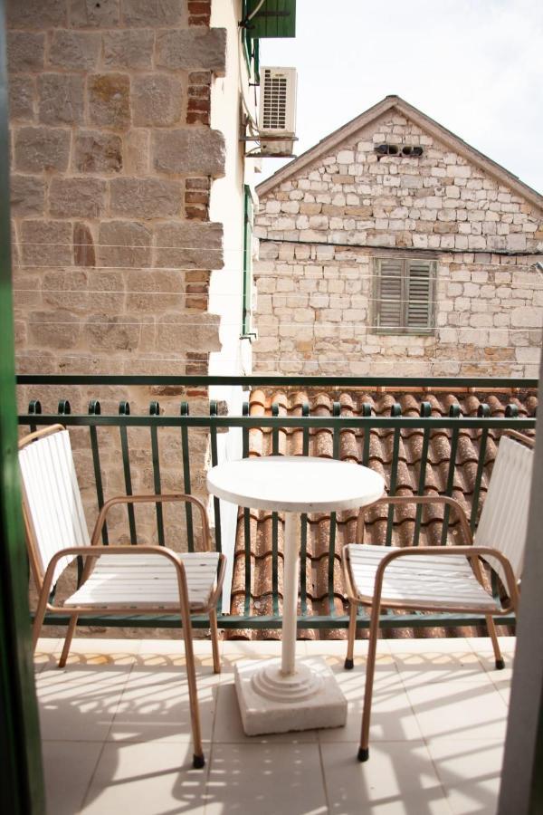 Amber In The Centar Apartment Kastela Exterior photo